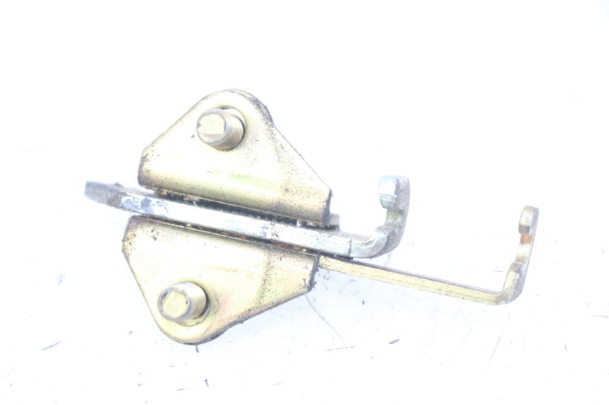 photo de FECHO DO BANCO YAMAHA FZS FAZER 600 (1998 - 2001) - Detalhe da peça