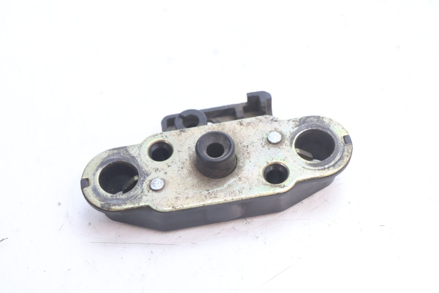 photo de FECHADURA DO BANCO SUZUKI GSR 600 (2005 - 2012) - Detalhe da peça