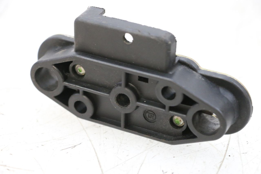 photo de FECHO DO BANCO SUZUKI GSXR GSX-R 1000 (2003 - 2004) - Detalhe da peça