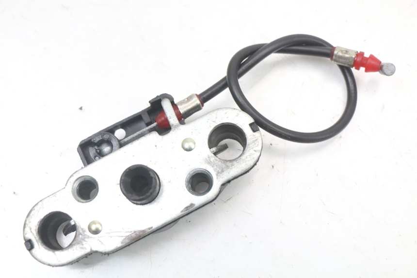 photo de FECHADURA DO BANCO HYOSUNG GTR 125 (2006 - 2008) - Detalhe da peça