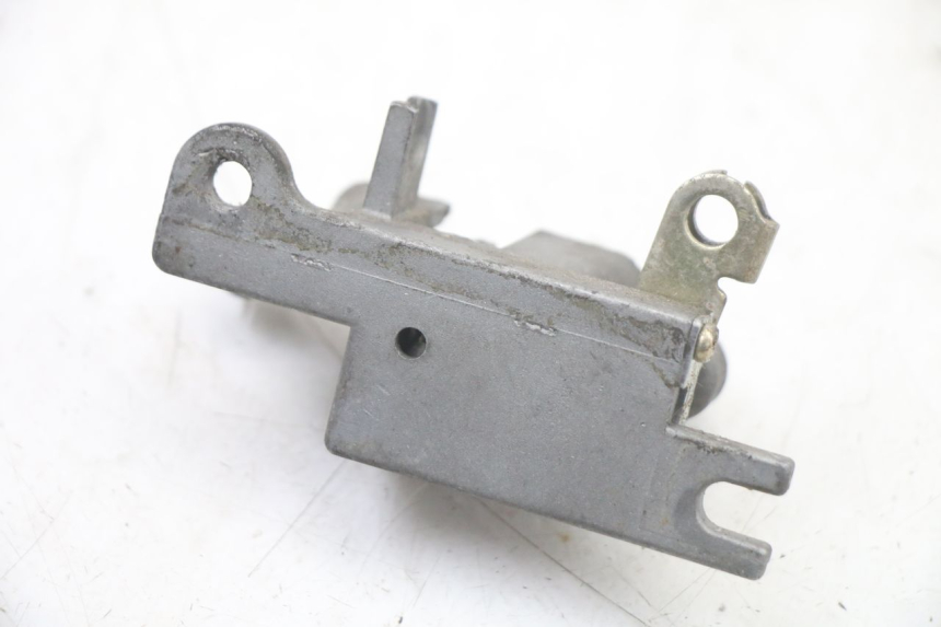 photo de FECHADURA DO BANCO KYMCO PEOPLE S 125 (2000 - 2008) - Outro ângulo de visão