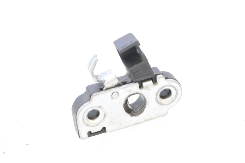 photo de FECHADURA DO BANCO YAMAHA NEOS NEO'S 4T 50 (2008 - 2016) - Detalhe da peça