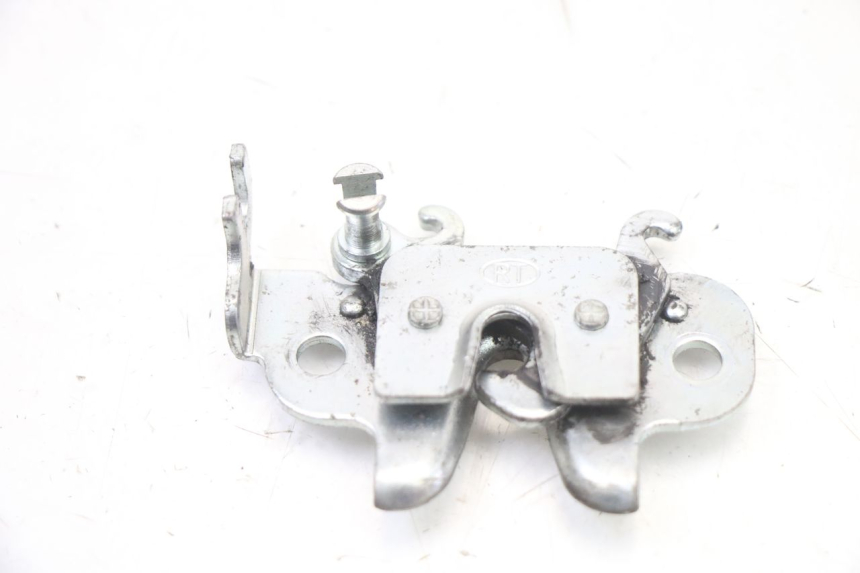 photo de FECHO DO BANCO PEUGEOT KISBEE 4T 50 (2018 - 2022) - Vista principal