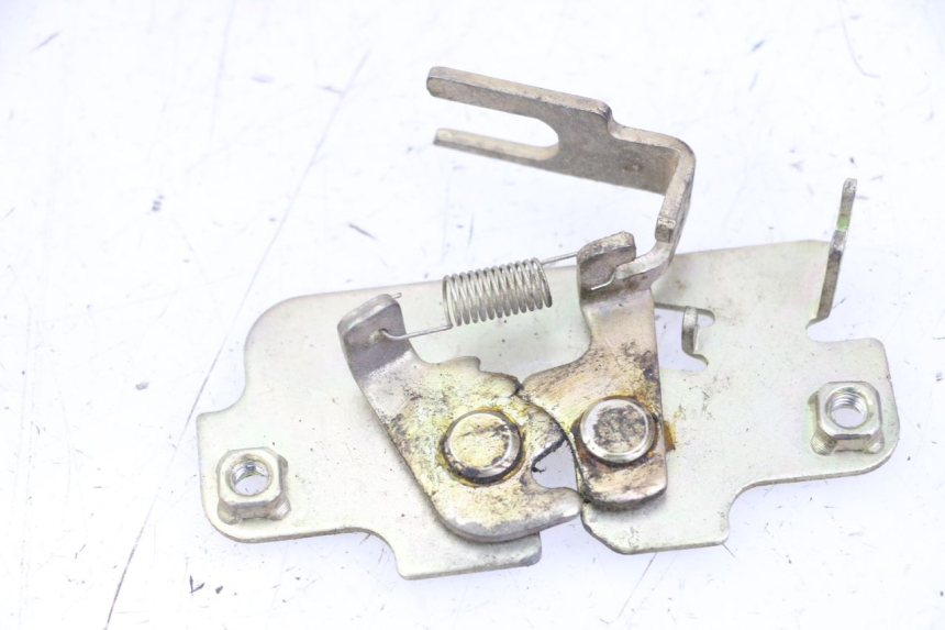 photo de FECHADURA DO BANCO PEUGEOT TWEET 4T 50 (2014 - 2019) - Detalhe da peça