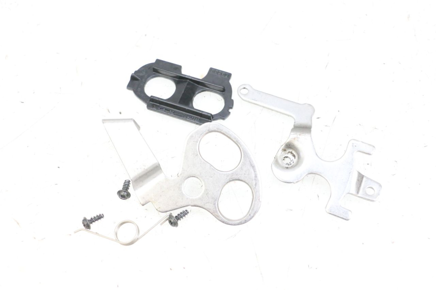 photo de FECHADURA DO BANCO BMW R GS 1250 (2021 - 2024) - Detalhe da peça
