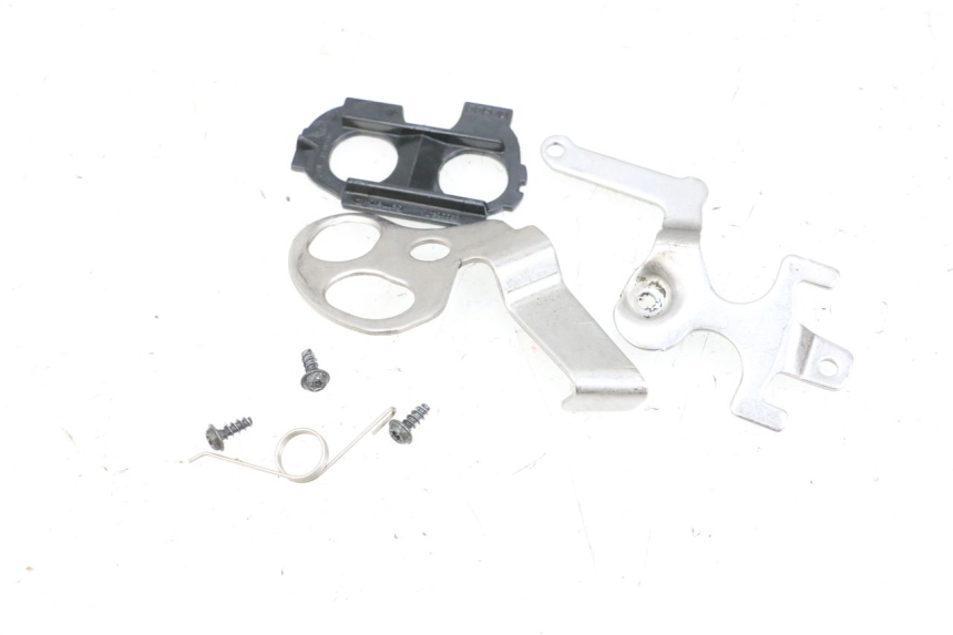 photo de FECHADURA DO BANCO BMW R GS 1250 (2021 - 2024) - Zoom do estado de desgaste