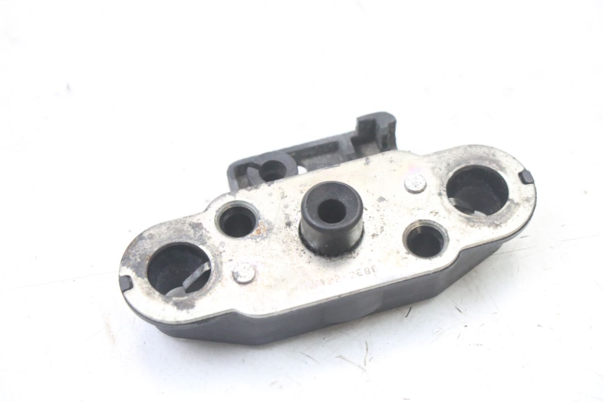 photo de FECHO DO BANCO SUZUKI GSX F GSXF 650 (2007 - 2015) - Detalhe da peça