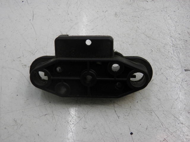photo de FECHADURA DO BANCO SUZUKI TU X TUX VOLTY 125 (1999 - 2001) - Detalhe da peça