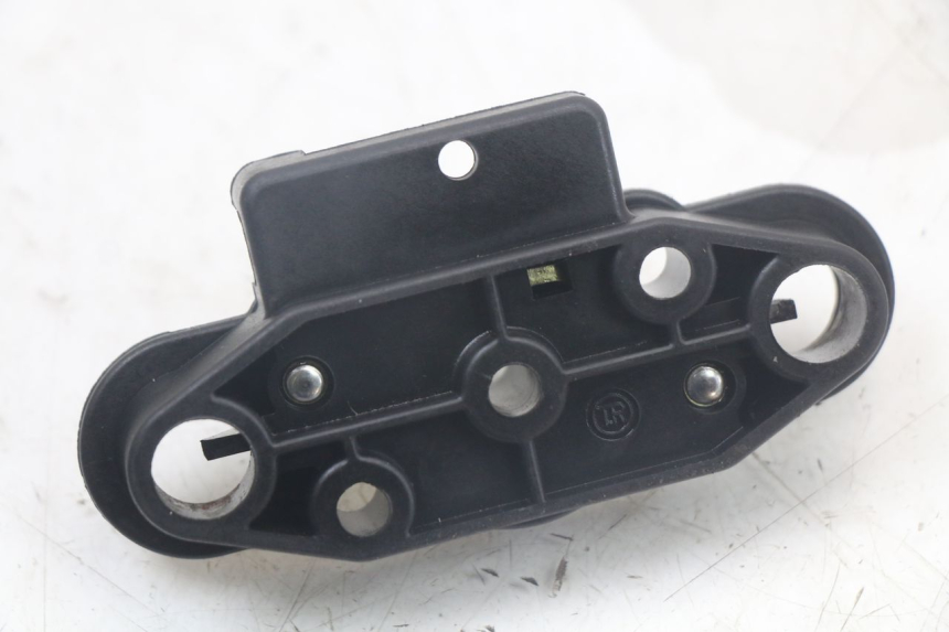 photo de FECHO DO BANCO SUZUKI SV N 650 (1999 - 2002) - Zoom do estado de desgaste