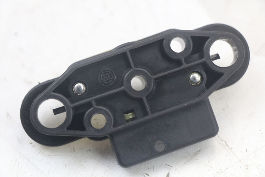 photo de FECHO DO BANCO SUZUKI SV N 650 (1999 - 2002) - Outro ângulo de visão