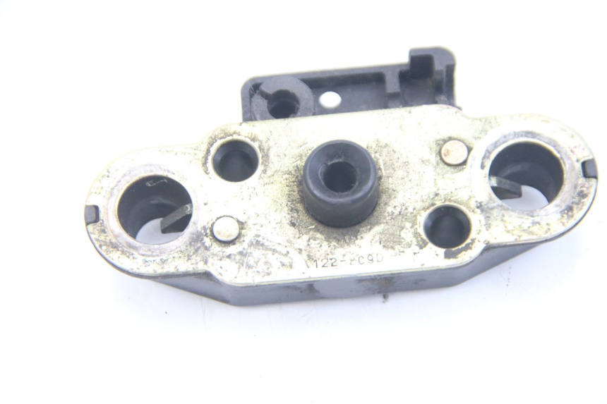 photo de FECHADURA DO BANCO SUZUKI SV S 650 (1999 - 2002) - Outro ângulo de visão