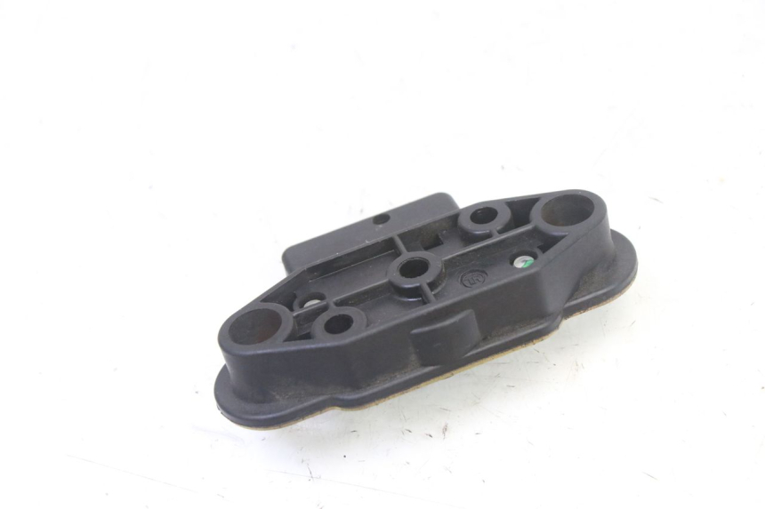photo de FECHADURA DO BANCO SUZUKI SV S 650 (2003 - 2009) - Outro ângulo de visão