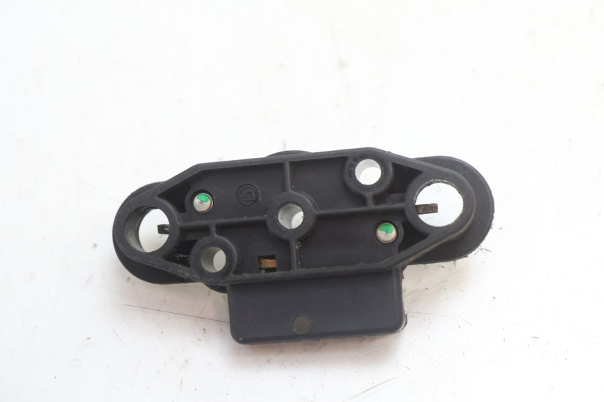 photo de FECHADURA DO BANCO SUZUKI SV S 650 (2003 - 2009) - Zoom do estado de desgaste