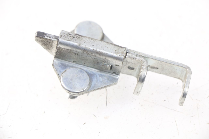photo de FECHADURA DO BANCO YAMAHA TDM ABS 900 (2002 - 2014) - Detalhe da peça