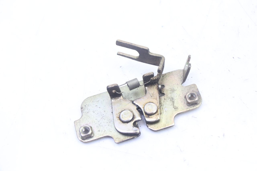 photo de FECHADURA DO BANCO PEUGEOT TWEET 4T 50 (2014 - 2019) - Detalhe da peça