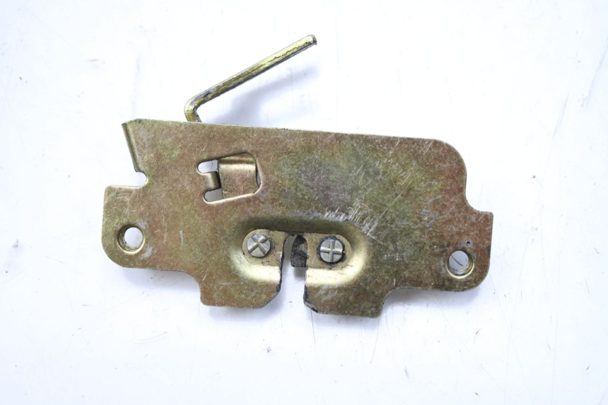 photo de FECHADURA DO BANCO PEUGEOT TWEET 125 (2010 - 2017) - Pontos de fixação