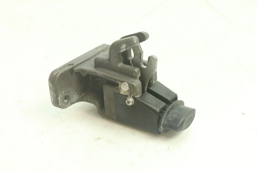 photo de FECHADURA DO ASSENTO YAMAHA WAVE RUNNER GP R 1200 (2000 - 2003) - Vista principal