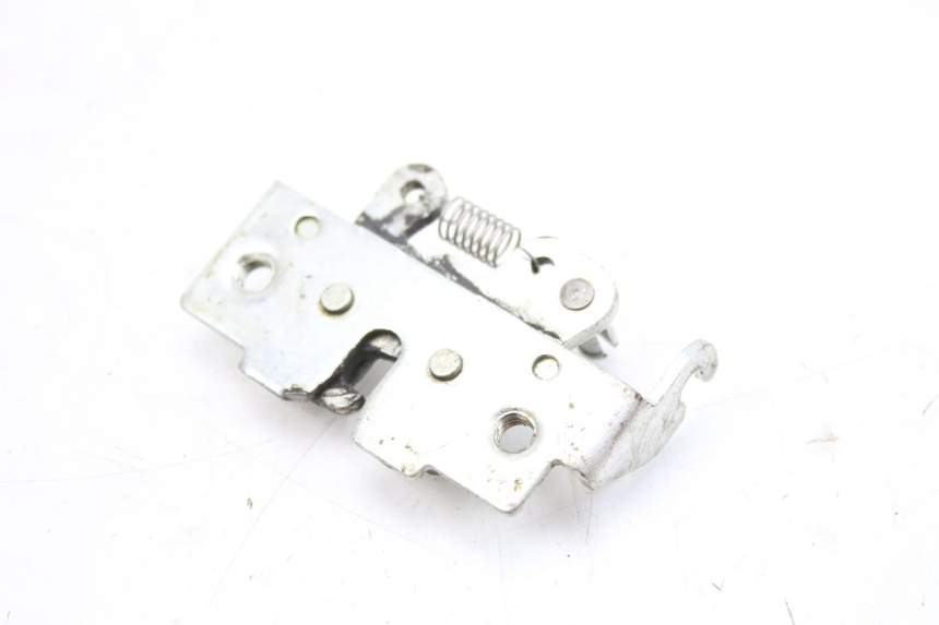 photo de FECHADURA DO BANCO YAMAHA XMAX X-MAX 125 (2006 - 2009) - Ampliação técnica