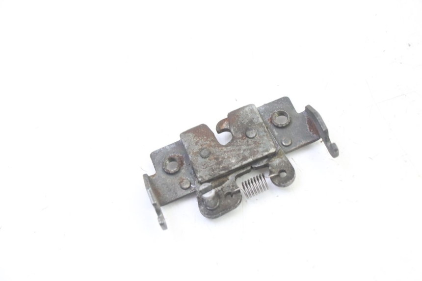 photo de FECHO DO BANCO PIAGGIO X9 EVOLUTION 125 (2003 - 2007) - Detalhe da peça