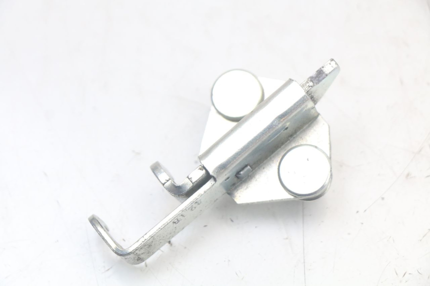 photo de FECHADURA DO BANCO YAMAHA XT X 660 (2004 - 2016) - Detalhe da peça