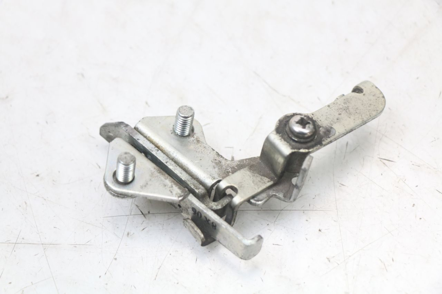 photo de FECHADURA DO BANCO YAMAHA FJR ABS 1300 (2006 - 2012) - Outro ângulo de visão