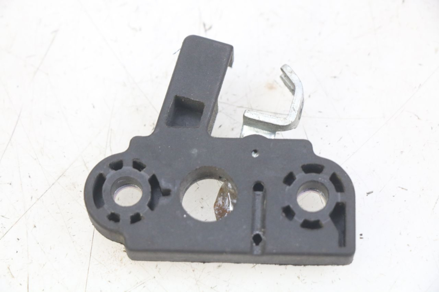 photo de FECHADURA DO BANCO YAMAHA YP MAJESTY 125 (2007 - 2010) - Outro ângulo de visão