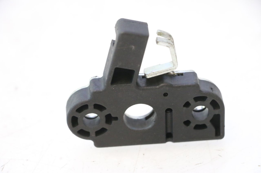 photo de FECHADURA DO BANCO YAMAHA YP MAJESTY 125 (2007 - 2010) - Detalhe da peça