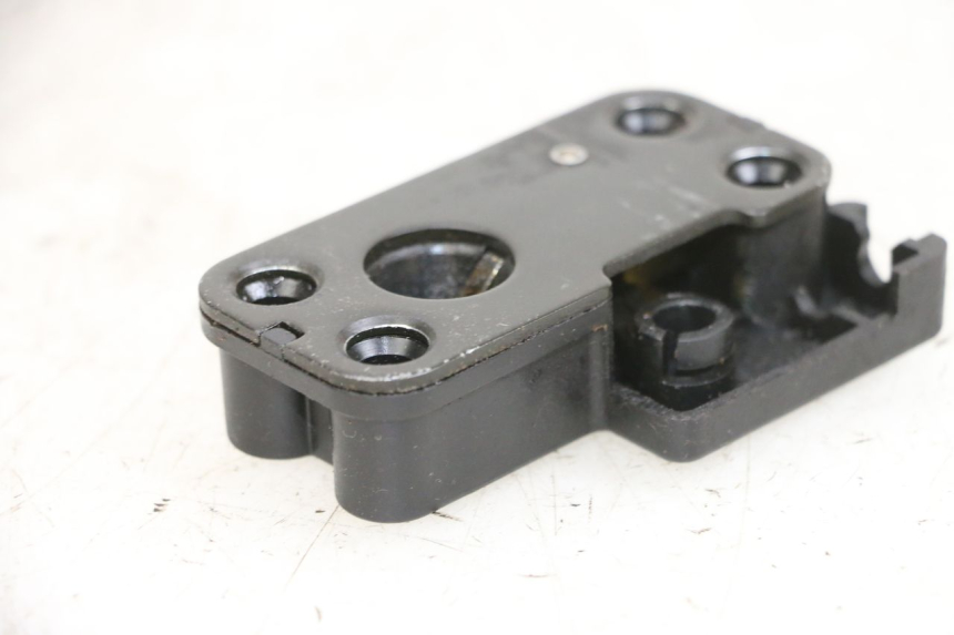 photo de FECHO DO BANCO KAWASAKI ZR 7 750 (1999 - 2004) - Detalhe da peça