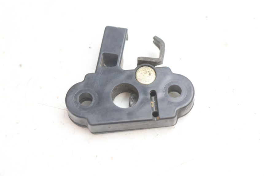 photo de FECHADURA DO ASSENTO KAWASAKI ZX-6R ZX6R 600 (1995 - 1997) - Outro ângulo de visão