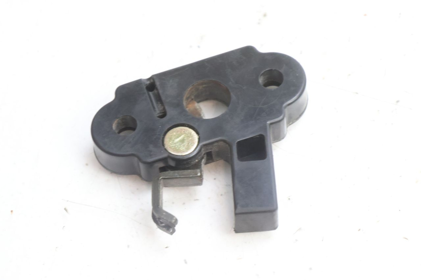 photo de FECHO DO BANCO KAWASAKI ZZR 600 (1995 - 2004) - Outro ângulo de visão