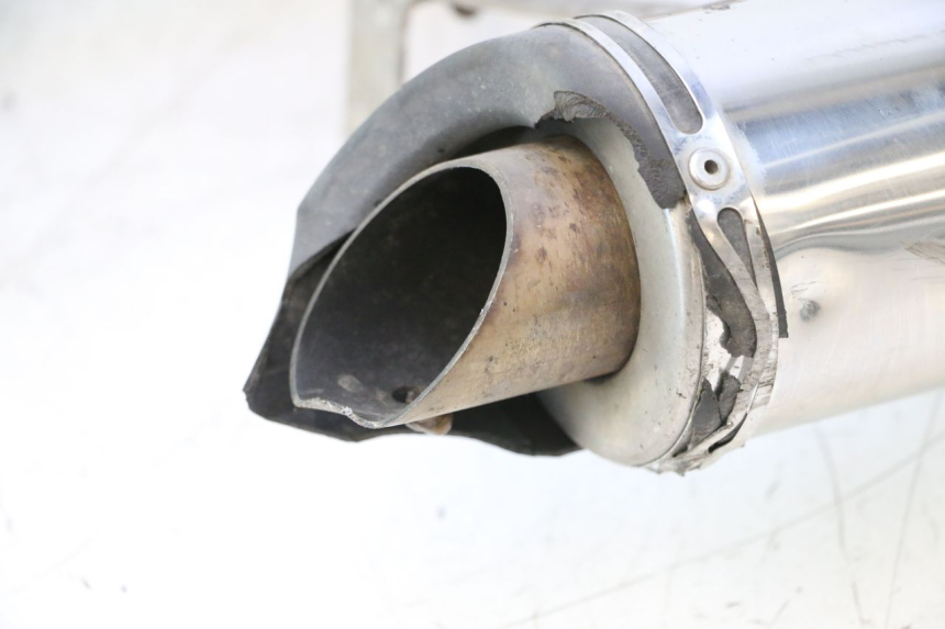 photo de ESCAPAMENTO SUZUKI GSR 600 (2005 - 2012) - Pontos de fixação