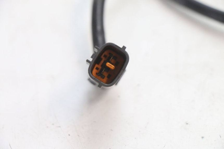 photo de SONDA LAMBDA YAMAHA FJR 1300 (2001 - 2005) - Outro ângulo de visão