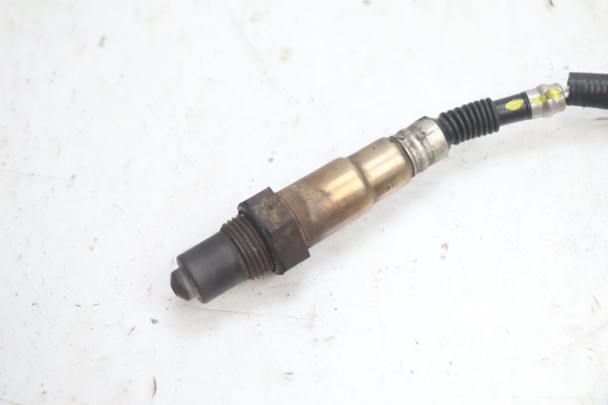 photo de SONDA LAMBDA GILERA GP 800 (2007 - 2013) - Detalhe da peça