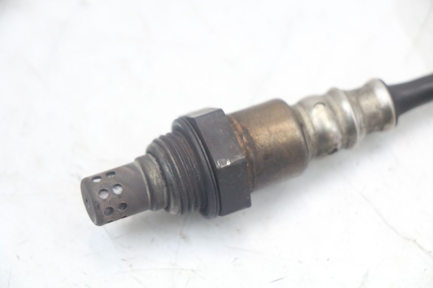 photo de SONDA LAMBDA YAMAHA XMAX X-MAX 125 (2006 - 2009) - Outro ângulo de visão