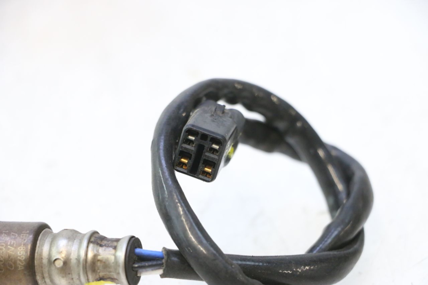 photo de SONDA LAMBDA YAMAHA XMAX X-MAX 125 (2006 - 2009) - Outro ângulo de visão