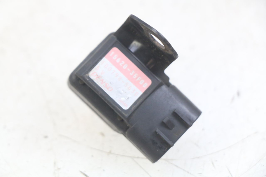 photo de SONDA DE PRESSÃO DE AR SUZUKI BURGMAN 650 (2002 - 2004) - Vista principal