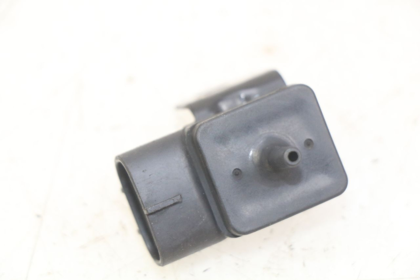 photo de SONDA DE PRESSÃO DE AR SUZUKI BURGMAN 650 (2002 - 2004) - Detalhe da peça