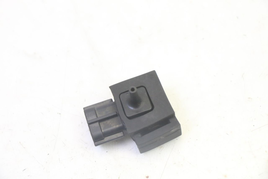 photo de SONDA DE PRESSÃO DE AR SUZUKI BURGMAN 125 (2007 - 2014) - Zoom do estado de desgaste