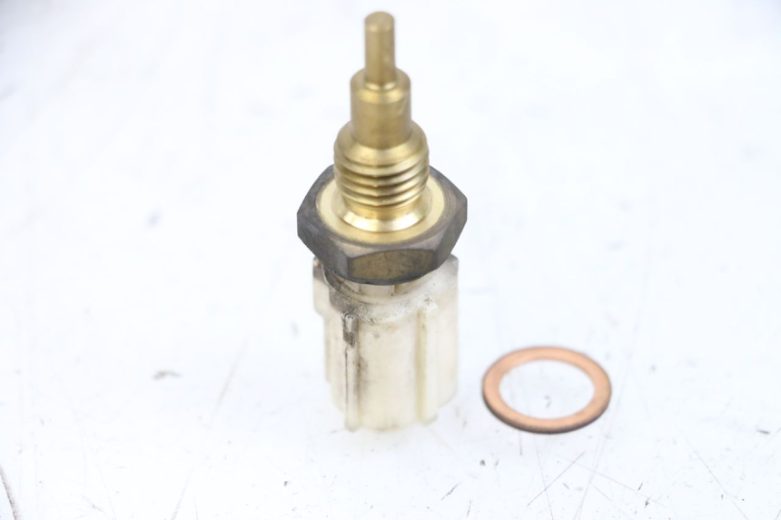 photo de SONDA DE PRESSÃO DE AR SUZUKI BURGMAN 650 (2013 - 2020) - Zoom do estado de desgaste