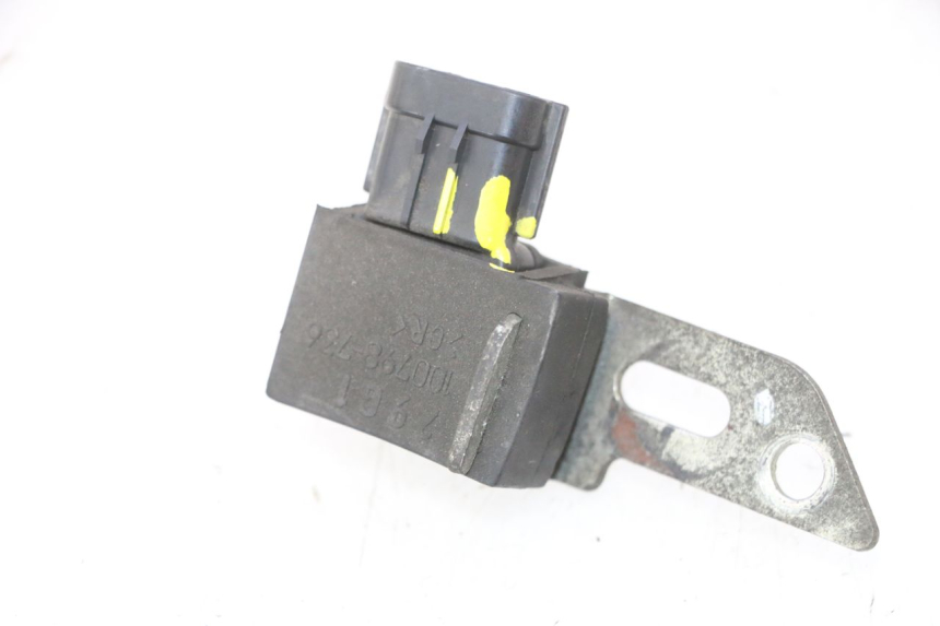 photo de SONDA DE PRESSÃO DE AR SUZUKI BURGMAN 125 (2007 - 2014) - Vista principal