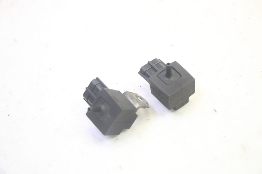 photo de SONDA DE PRESSÃO DE AR SUZUKI BURGMAN EXECUTIVE ABS 650 (2006 - 2012) - Detalhe da peça
