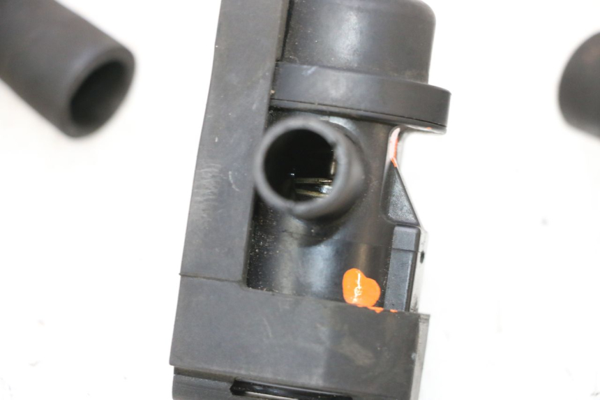 photo de SONDA DE PRESSÃO DE AR KAWASAKI ER-6 ER6 F ABS 650 (2012 - 2016) - Outro ângulo de visão