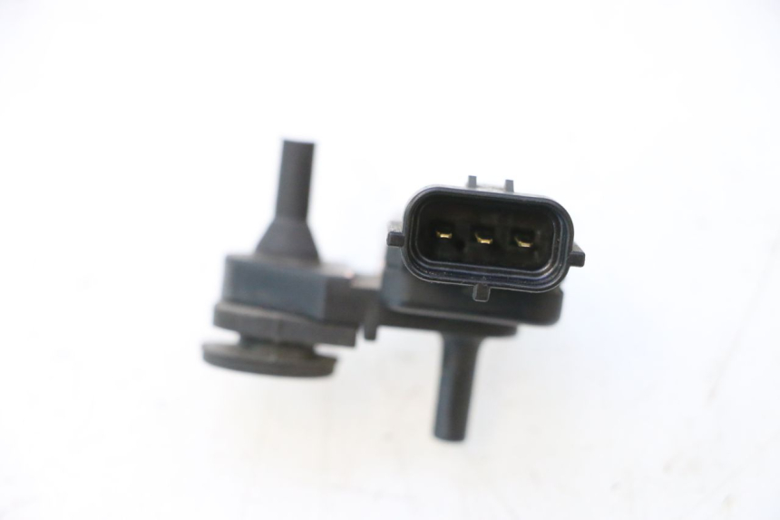 photo de SENSOR DE PRESSÃO DE AR KAWASAKI ER-6 ER6 N 650 (2005 - 2009) - Zoom do estado de desgaste