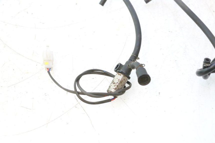 photo de SONDA DE PRESSÃO DE AR SYM FIDDLE 3 III 50 (2014 - 2020) - Pontos de fixação