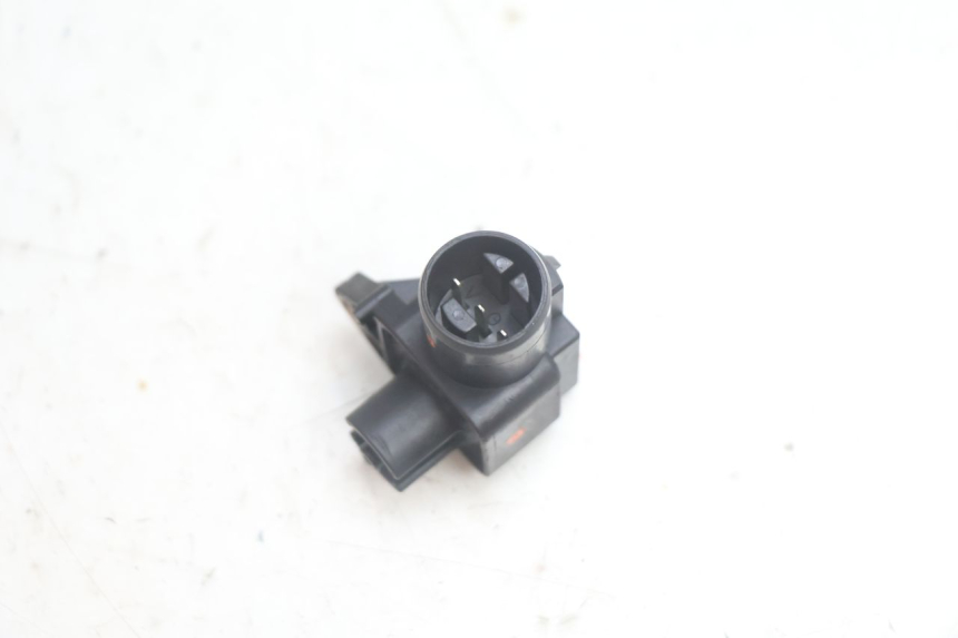 photo de SONDA DE PRESSÃO DE AR HONDA FJS SILVER WING SILVERWING 400 (2005 - 2008) - Outro ângulo de visão