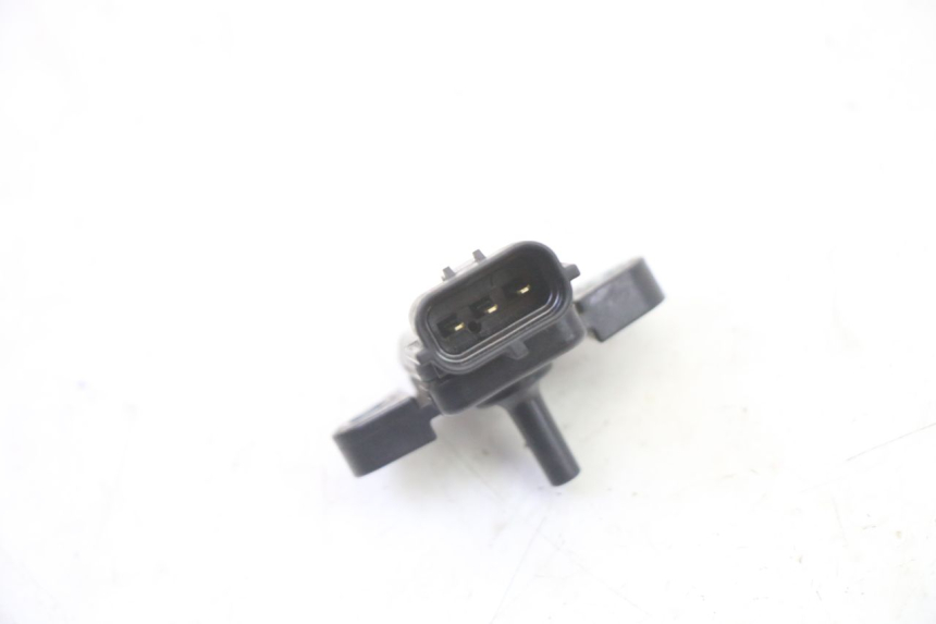 photo de SONDA DE PRESSÃO DE AR YAMAHA FZ6 FAZER S2 600 (2007 - 2011) - Outro ângulo de visão