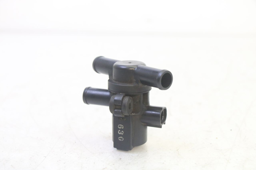 photo de SONDA DE PRESSÃO DE AR YAMAHA FZ6 N FAZER 600 (2004 - 2006) - Detalhe da peça