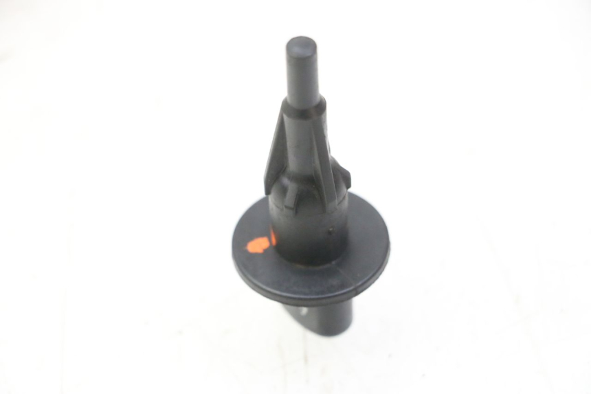 photo de SONDA DE PRESSÃO DE AR YAMAHA FZ6 N FAZER 600 (2004 - 2006) - Detalhe da peça
