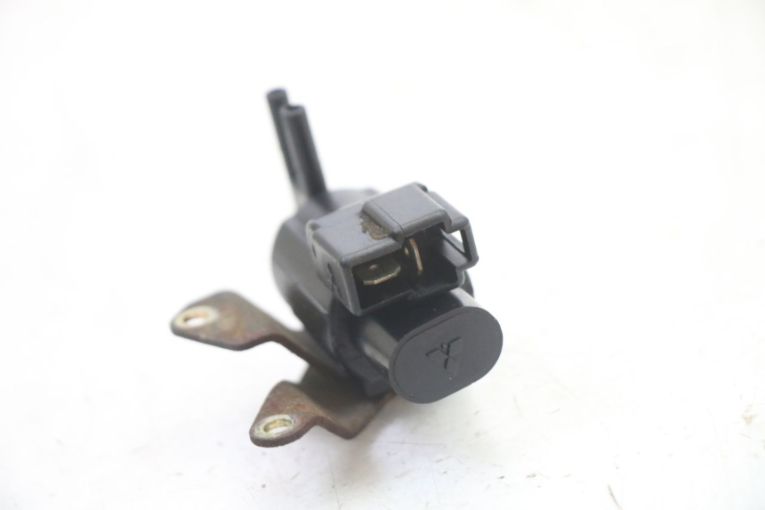 photo de SONDA DE PRESSÃO DE AR SUZUKI GS GSE 500 (2001 - 2003) - Outro ângulo de visão