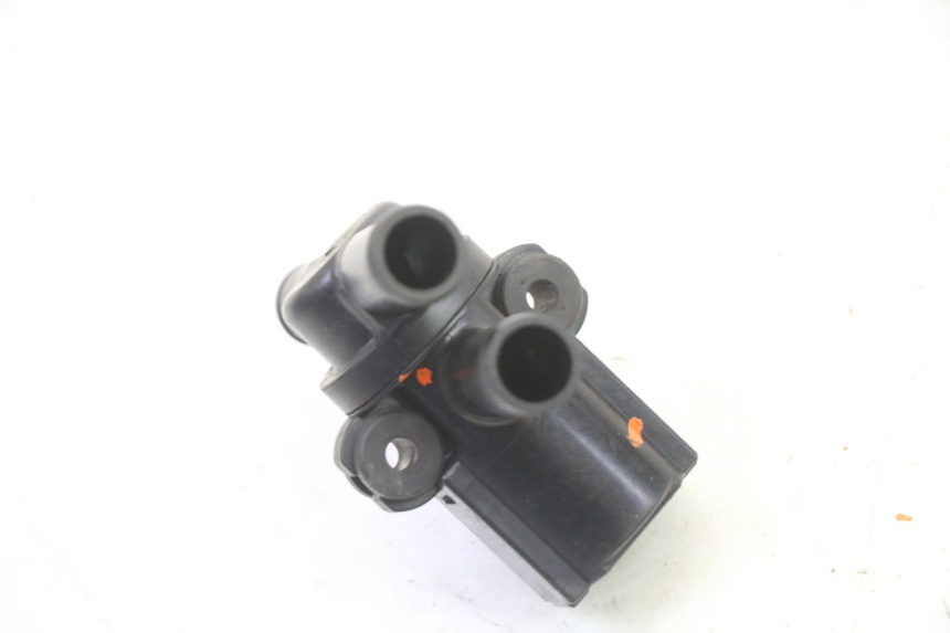 photo de SONDA DE PRESSÃO DE AR SUZUKI GSR 750 (2011 - 2017) - Outro ângulo de visão